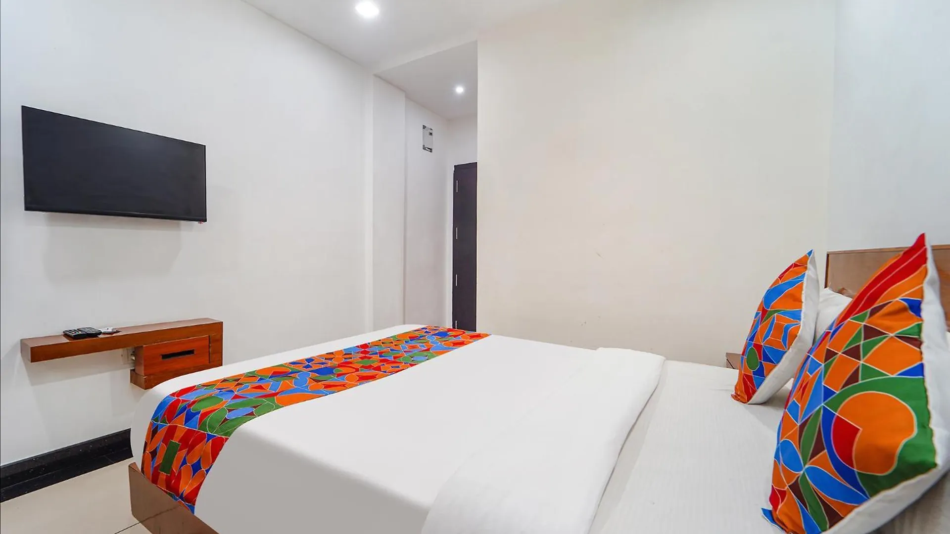 Hotel Fabhotel Stratford Kochi