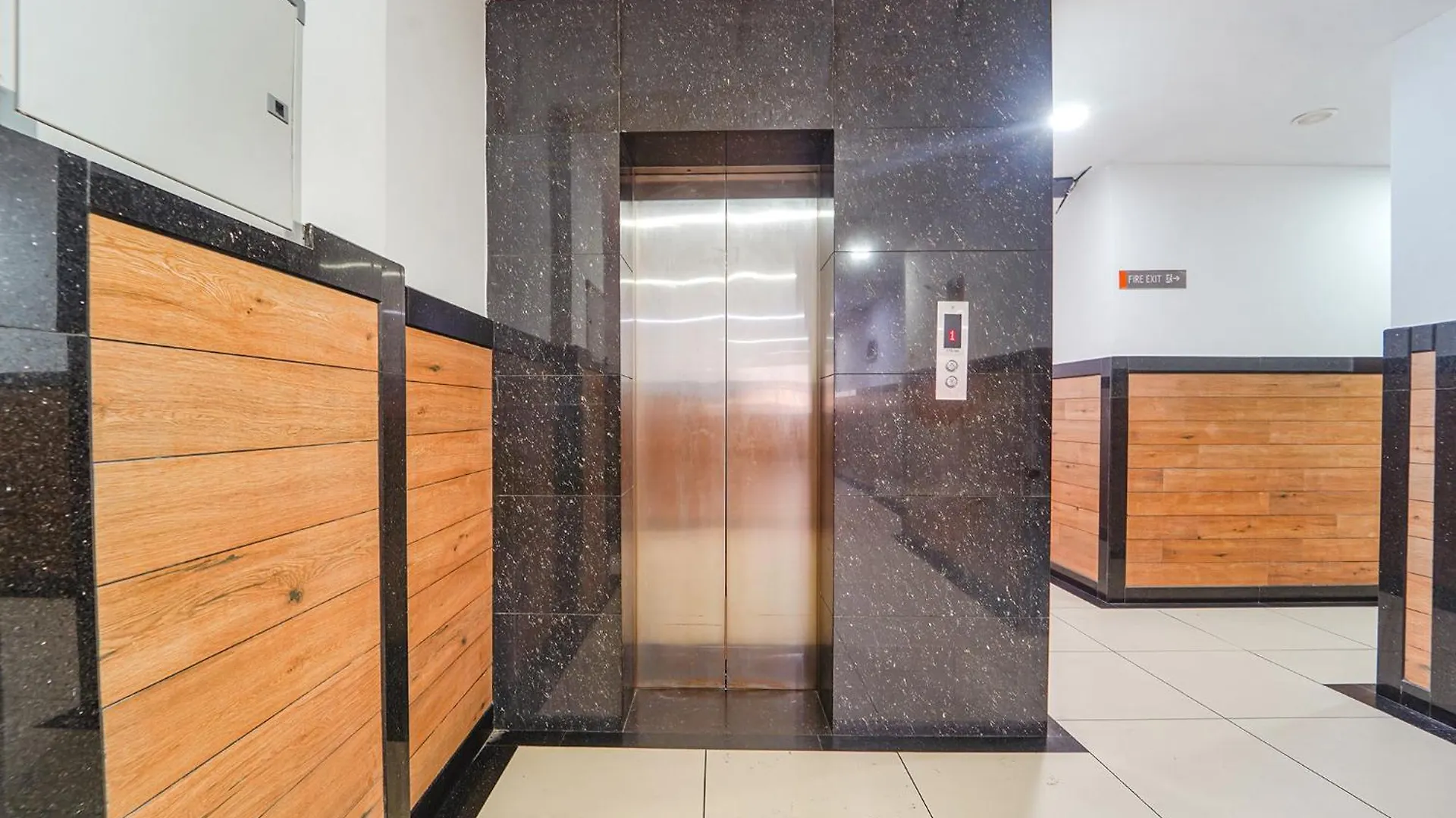 Fabhotel Stratford Kochi Indie